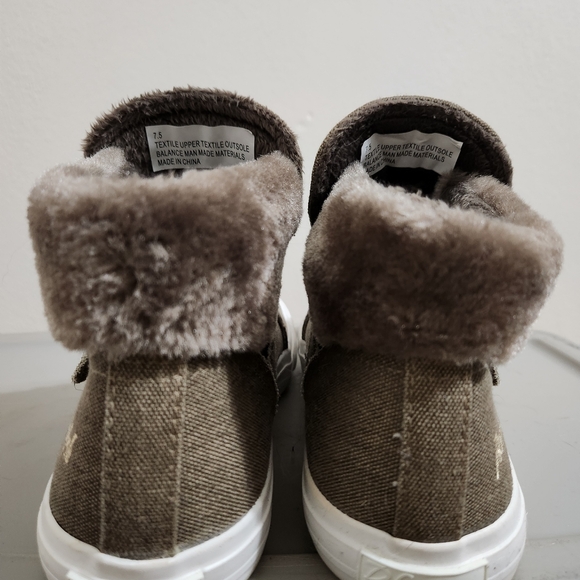 Casual Winter Shoes - Picture 3 of 4